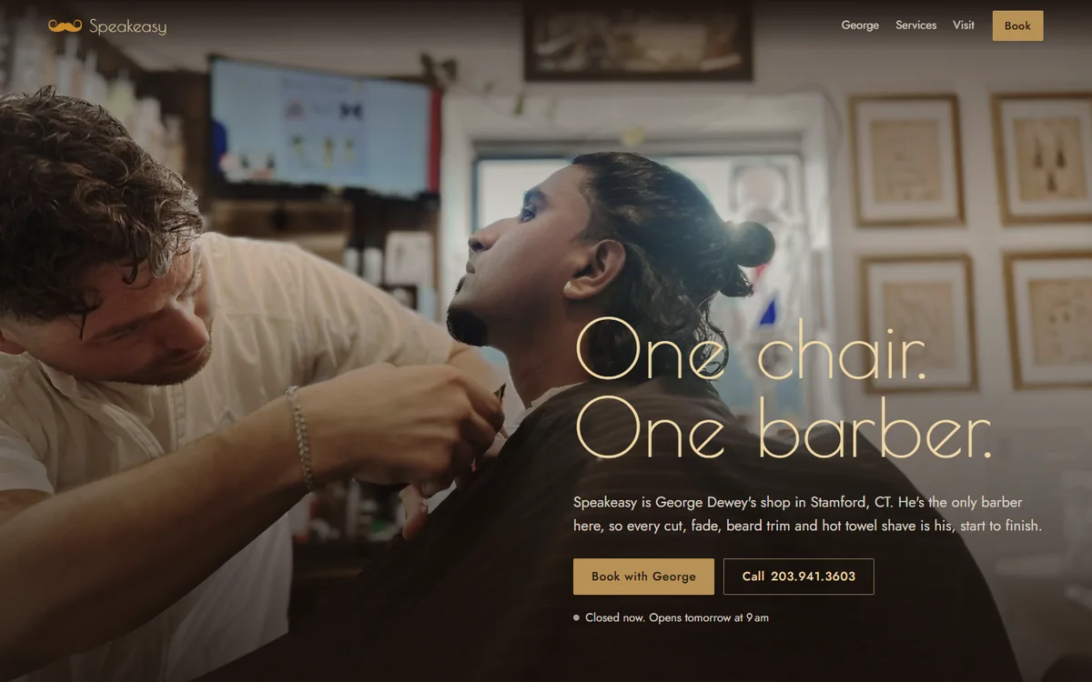 First screen of the SpeakEasy Barbershop website
